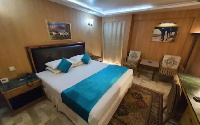 Hotel Galaxy