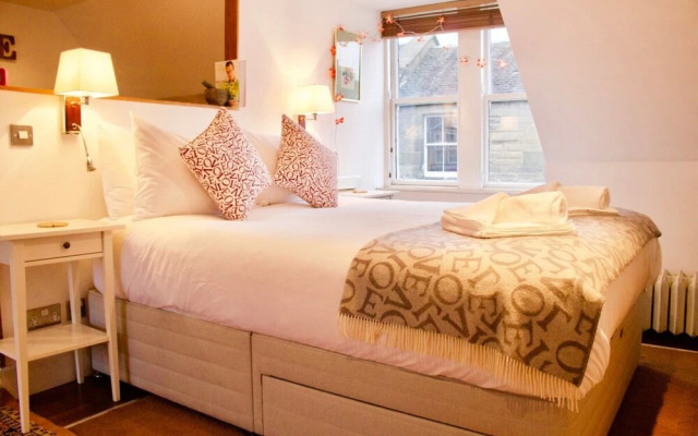 1 Bedroom Studio In Edinburgh