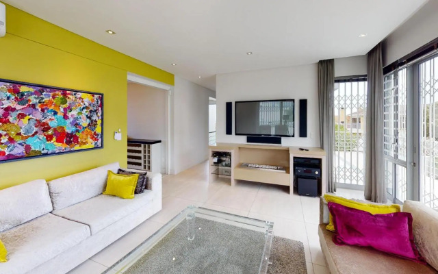 Stamford on Sea by Top Destinations Rentals