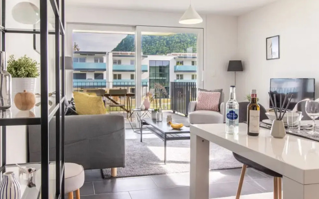 Modern 2 Bedrooms Apartment at Le Bouveret. Self-checkin