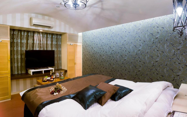 Kumamoto Hotel Christmas Forest Garden (Love Hotel) – Lobby – Nishihara