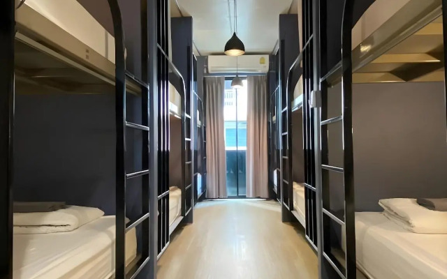 Monomer Hostel Bangkok