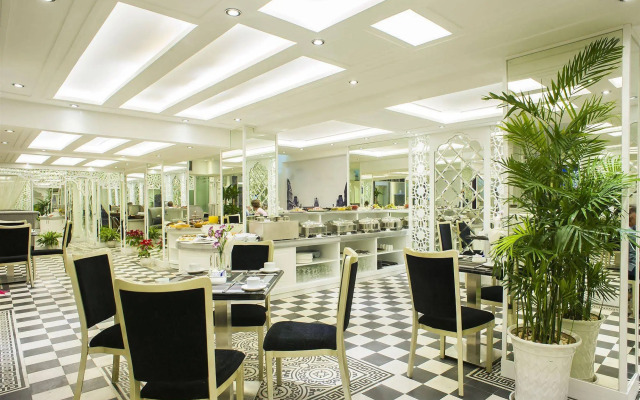 Minerva Church Hotel