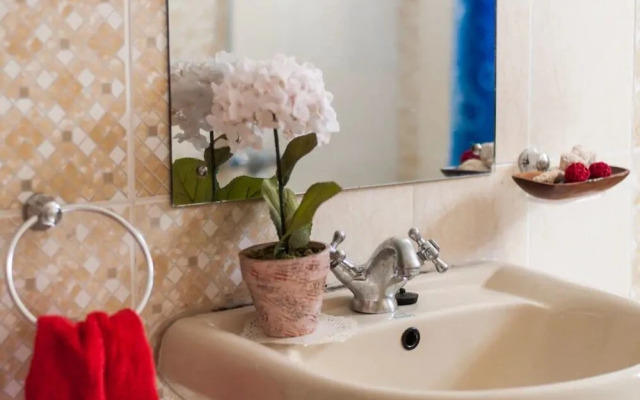 Sherry Homes Zana1