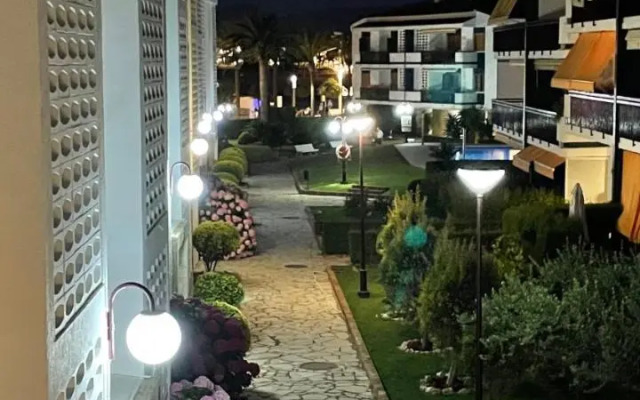 Precioso apartamento con piscina Urbanización Playazul