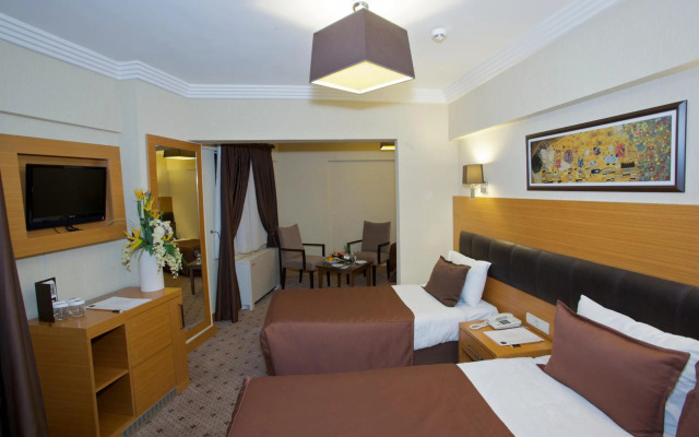 Mirilayon Hotel