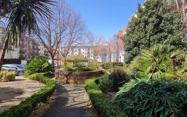 Modern 1-bedroom Close to the Liffey