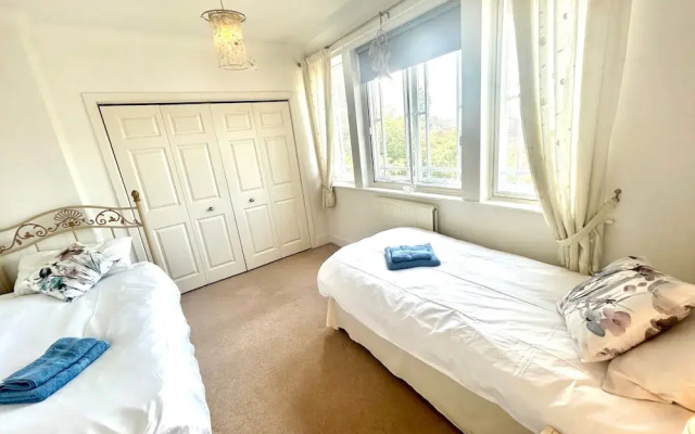 Private Lincoln Retreat - 4 Bedroom House