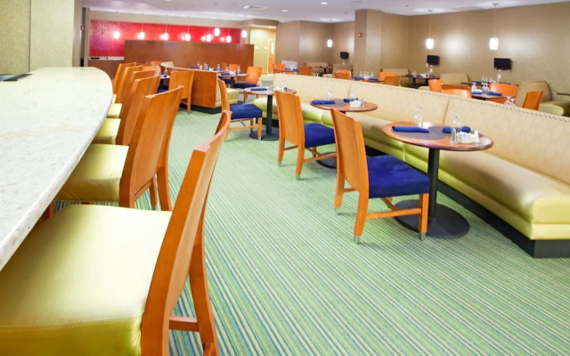 Delta Hotels Colonial Heights