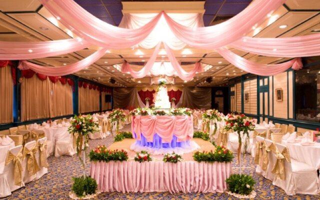 Bangkok Centre Hotel