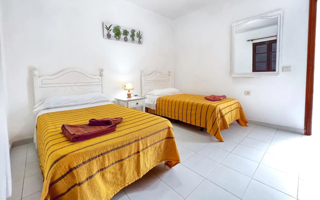 Apartamentos La Laguneta