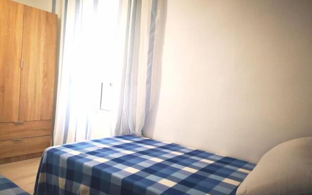 3 Bedroom 150 m from the beach