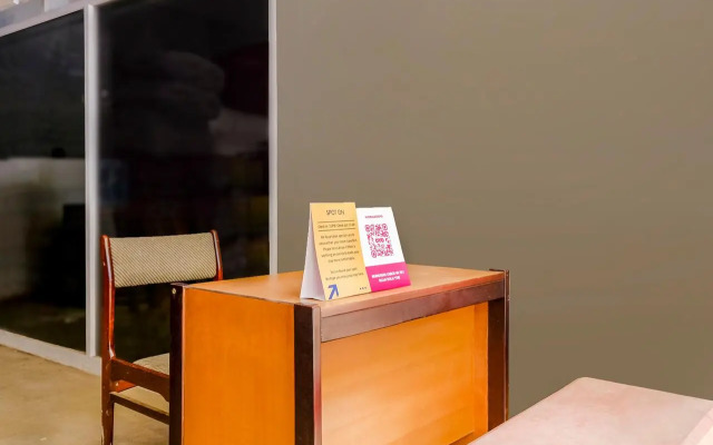 SPOT ON 1711 Serayu Sumbersari Residence