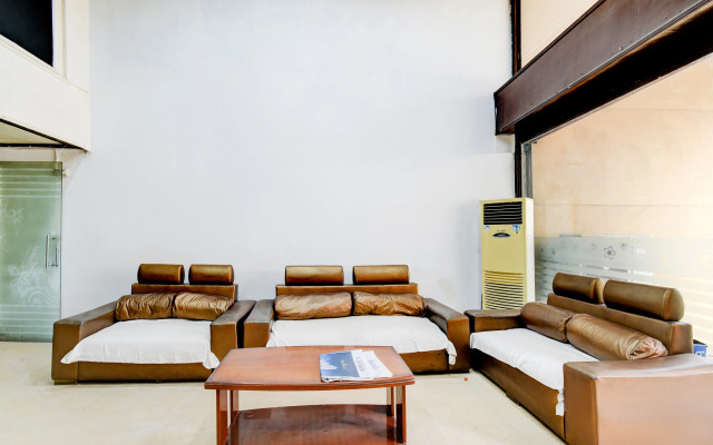 Townhouse Narayanaguda Metro Station Formerly Hotel Anshu Grand