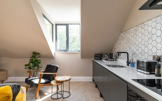 Chelmsford Loft 5 Penthouse