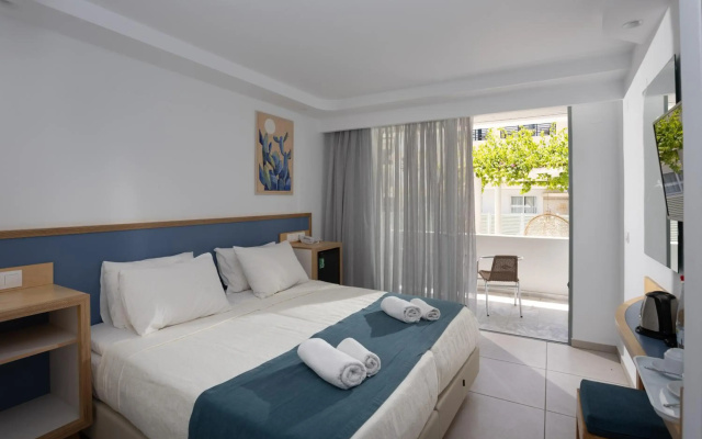 Alia Beach Hotel