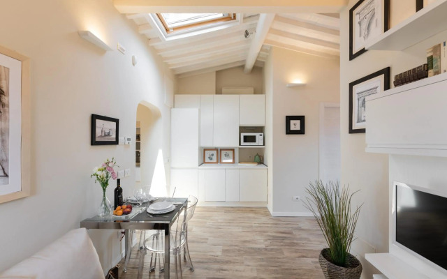 Terrace apt in Piazza Strozzi-center of Florence