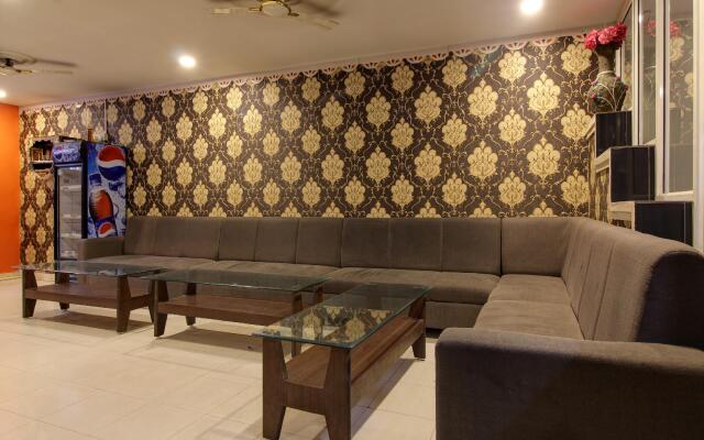 OYO 43619 Sahasra Residency
