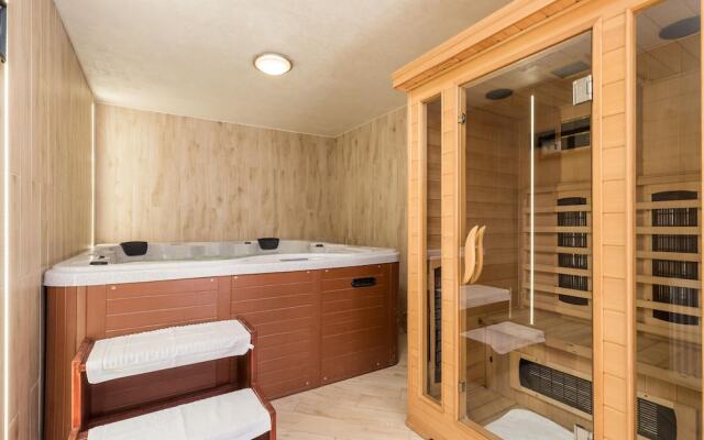 Awesome Home in Stinica With Sauna, Wifi and 6 Bedrooms