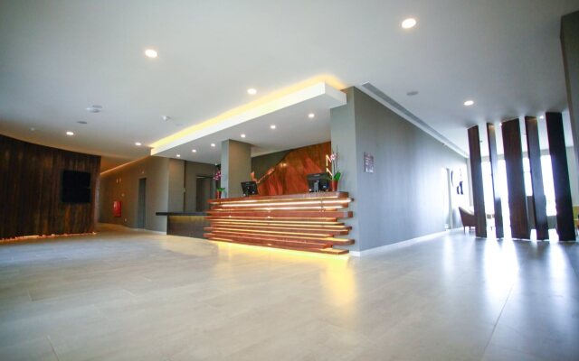 AP Maria Nova Lounge - Adults Friendly
