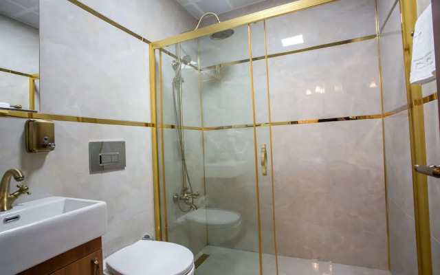 Sayina Hotel