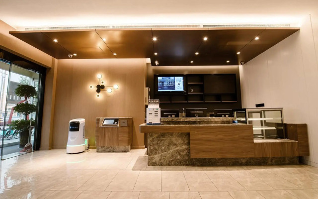 HanTing Hotel (Yinchuan High-Speed Railway Station Xixia Wanda)