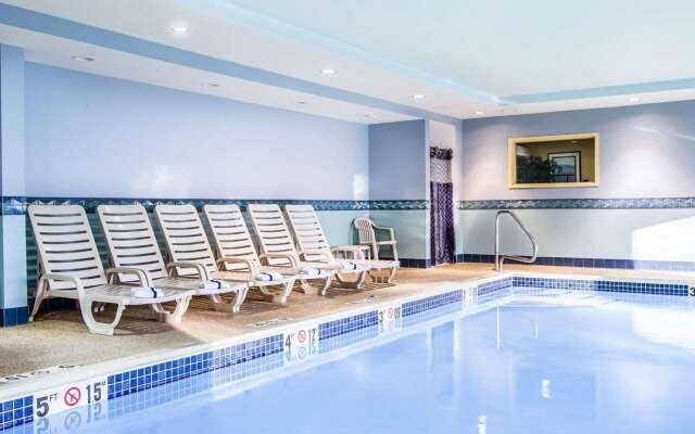 Comfort Inn & Suites Scarborough - Portland