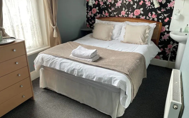 Somerville Hotel