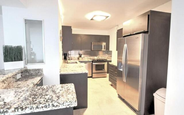 The Tides Condo On Hollywood