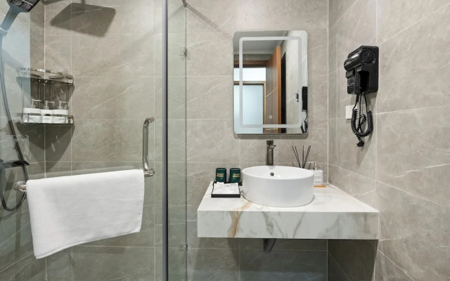 Cosmos Hotel Apartment