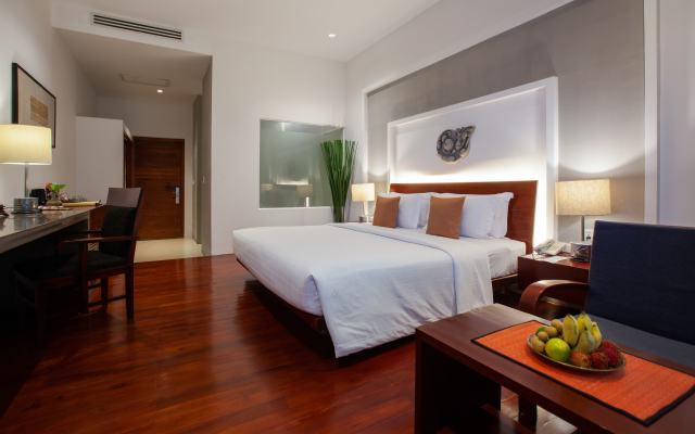 Lynnaya Urban River Resort