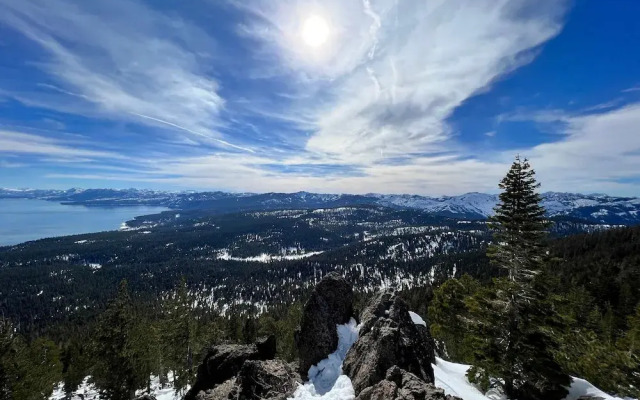 Tahoe City Getaway Minutes From Lake and Activities
