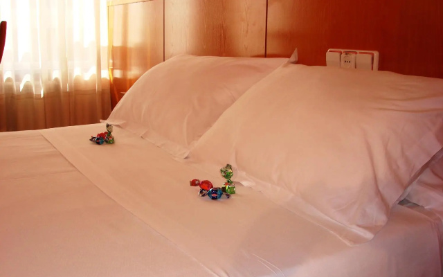 AP Hotel and Parking