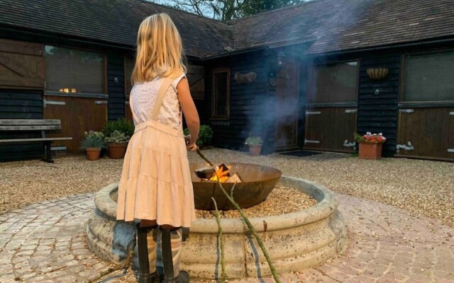 Morden Rustic Country Converted Stable, Kent Downs