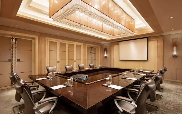 Hilton Dalian