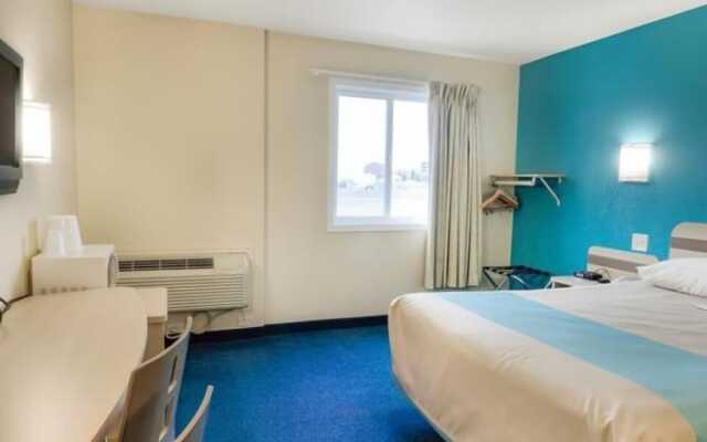 Motel 6