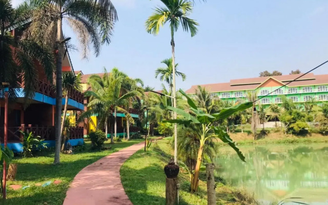 Saensukkho Green Hotel & Resort