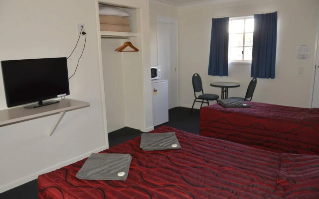 Charleville Waltzing Matilda Motor Inn