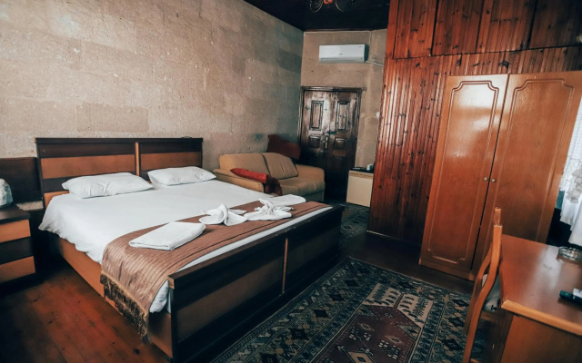 Melis Cave Hotel