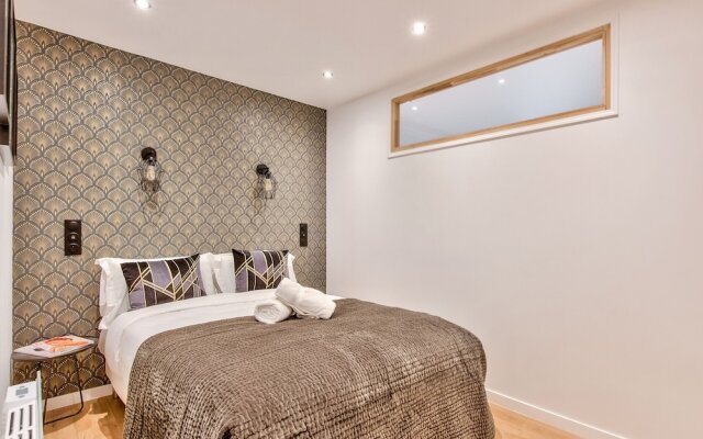 104 Urban Opera Lafayette