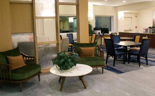 Fairfield Inn & Suites by Marriott San Francisco San Carlos