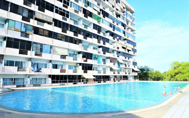 Pattaya Plaza Condotel Large Studio Apartment Sukhumvit
