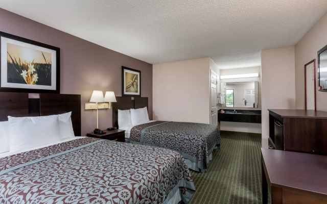 Days Inn By Wyndham Lugoff