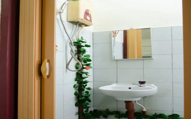 SPOT ON 89582 Evergreen Hotel