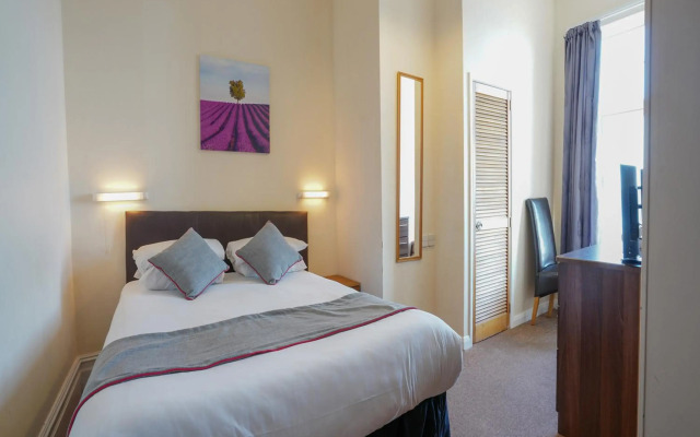OYO Shanklin Beach Hotel