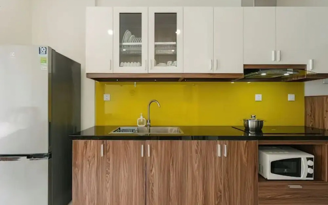 D El Dorado Westlake Luxury Apartments