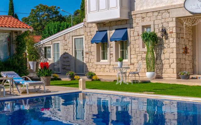 Salbakos Herakleia Boutique Hotel