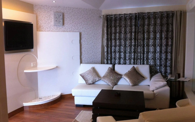 Hotel Holiday Resort