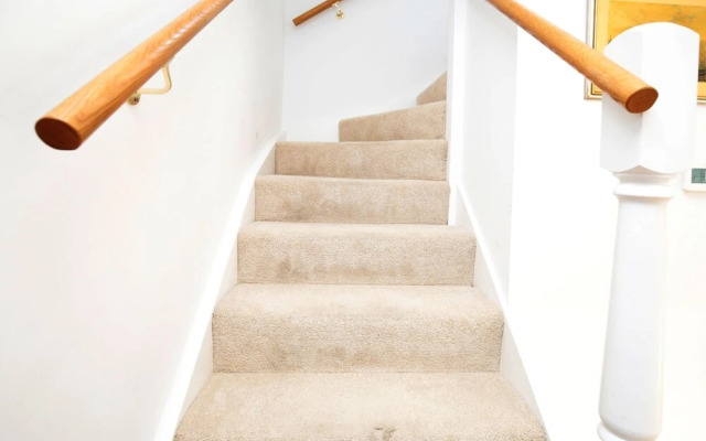 Lovely Central Oxford Apartment + Sun Trap Patio