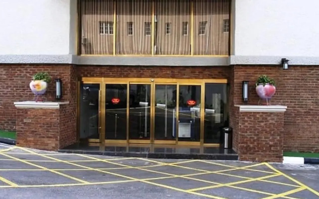 Royal Continental Hotels and Apartment